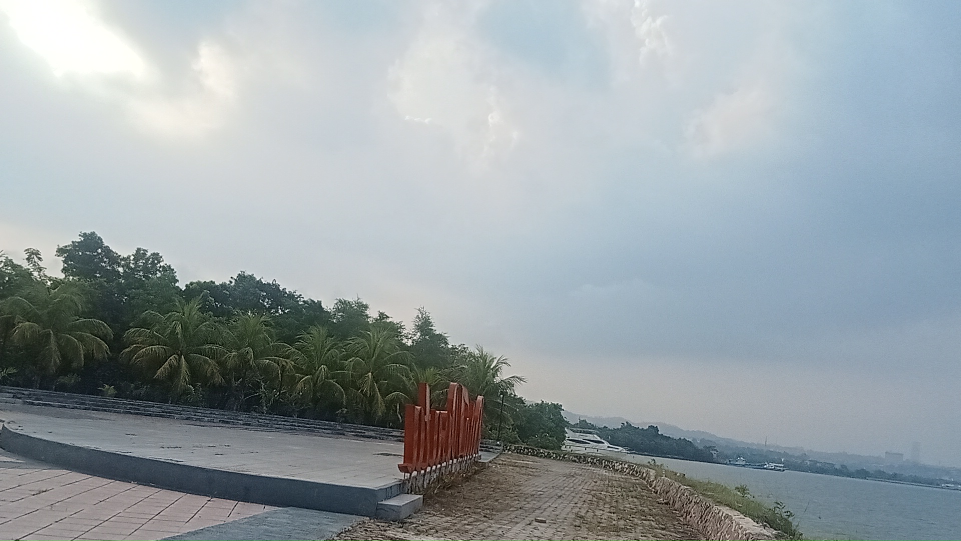 Pantai Duta Wisata